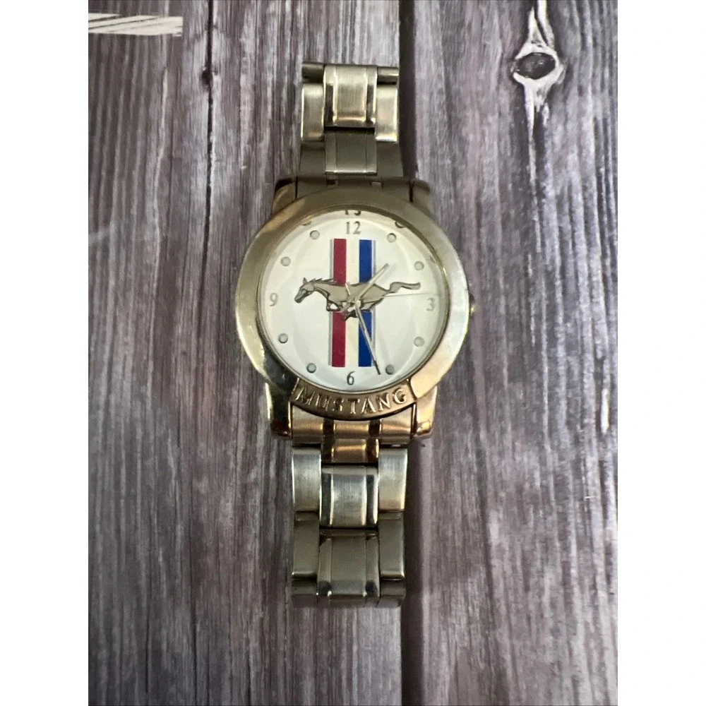 Ford Mustang Official Licensed Silver Tone‎ Watch Japan Movt Stainless Steel 121